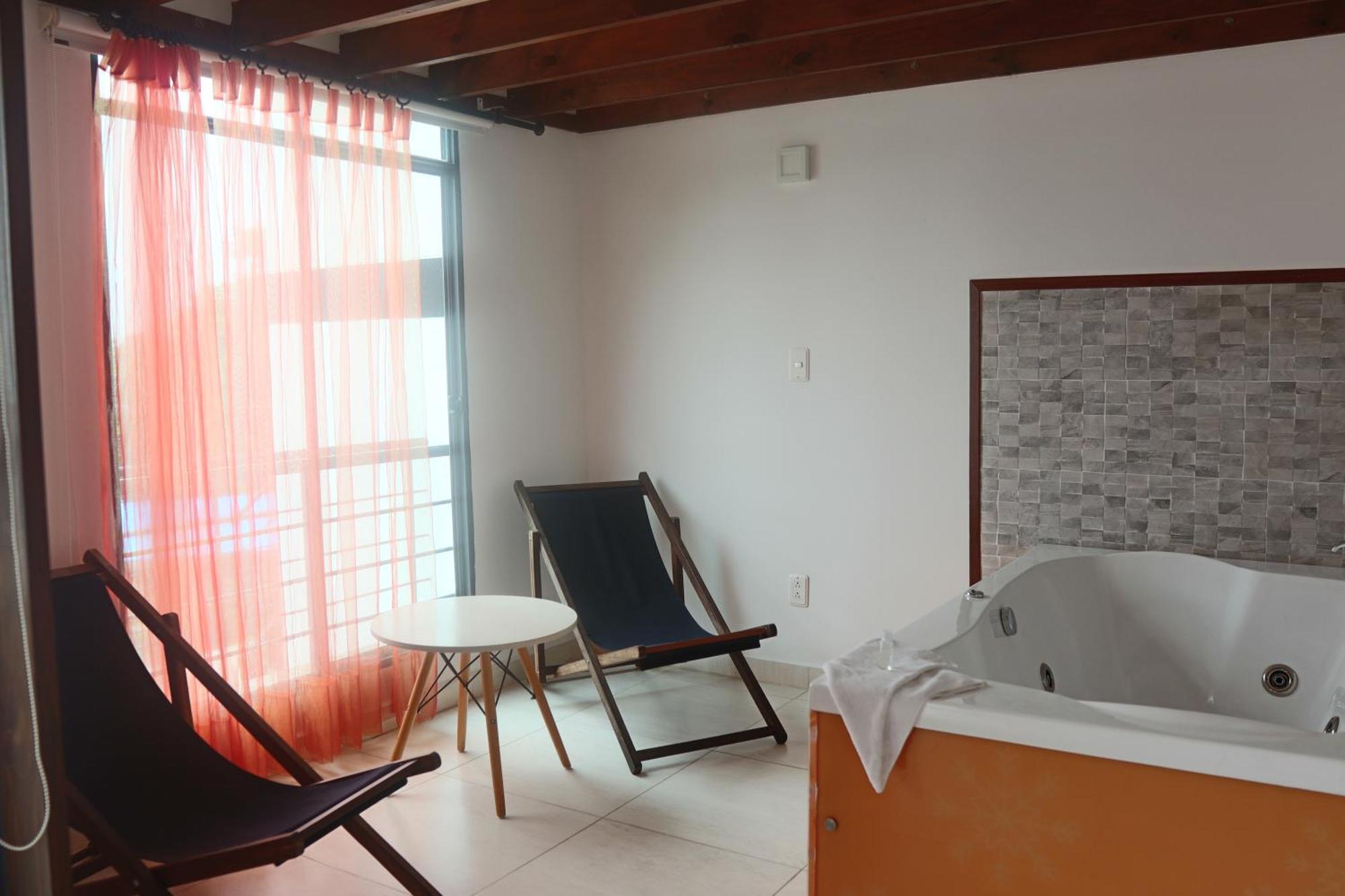 Hotel Syvanna Wellness And Cerritos